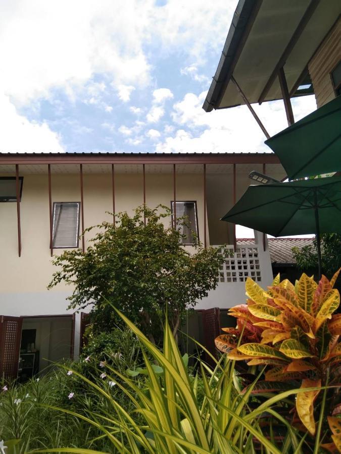 ฮักเคียงโขง Hug Khieng Khong Nongkhai Hostel Nong Khai Buitenkant foto